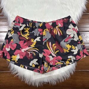 Patagonia‎ Women's Size Medium Patterned Barely Baggies Shorts